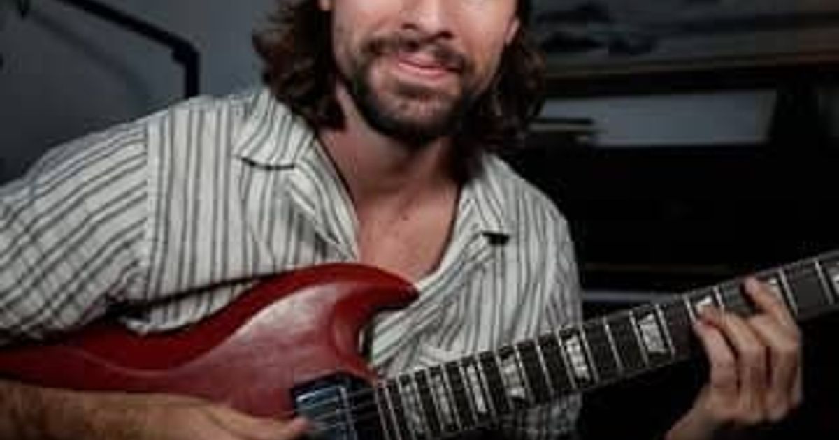swiftguitarlessons on Bidsy